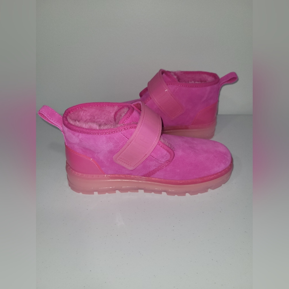 Ugg Neumel Clear